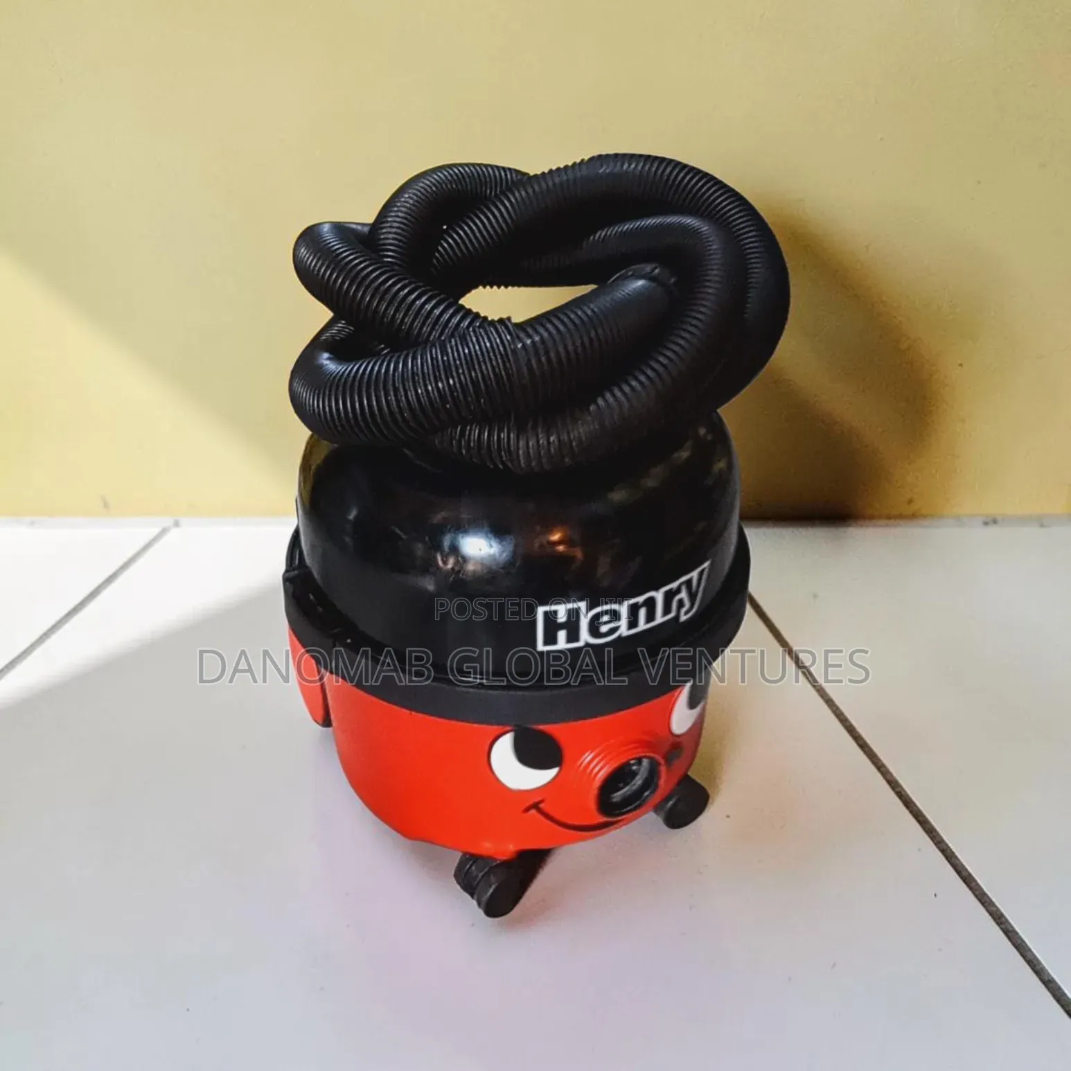 Henry Numatic Wet and Dry Vacuum Cleaner for Intensive Cleaning