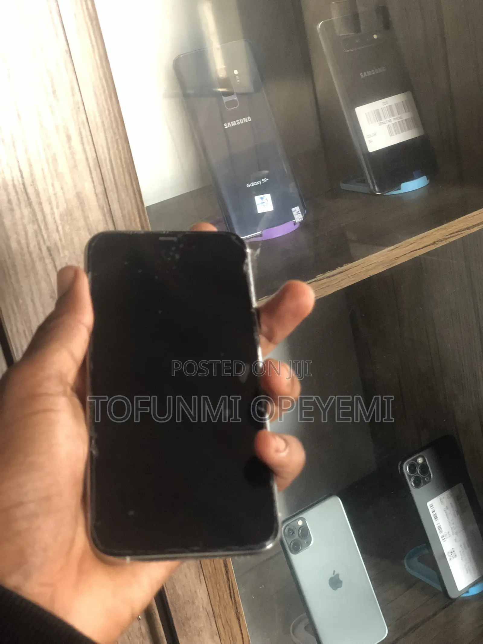 Apple iPhone 11 64 GB