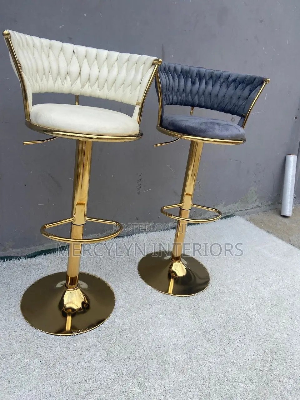 Swivel Bar Stool