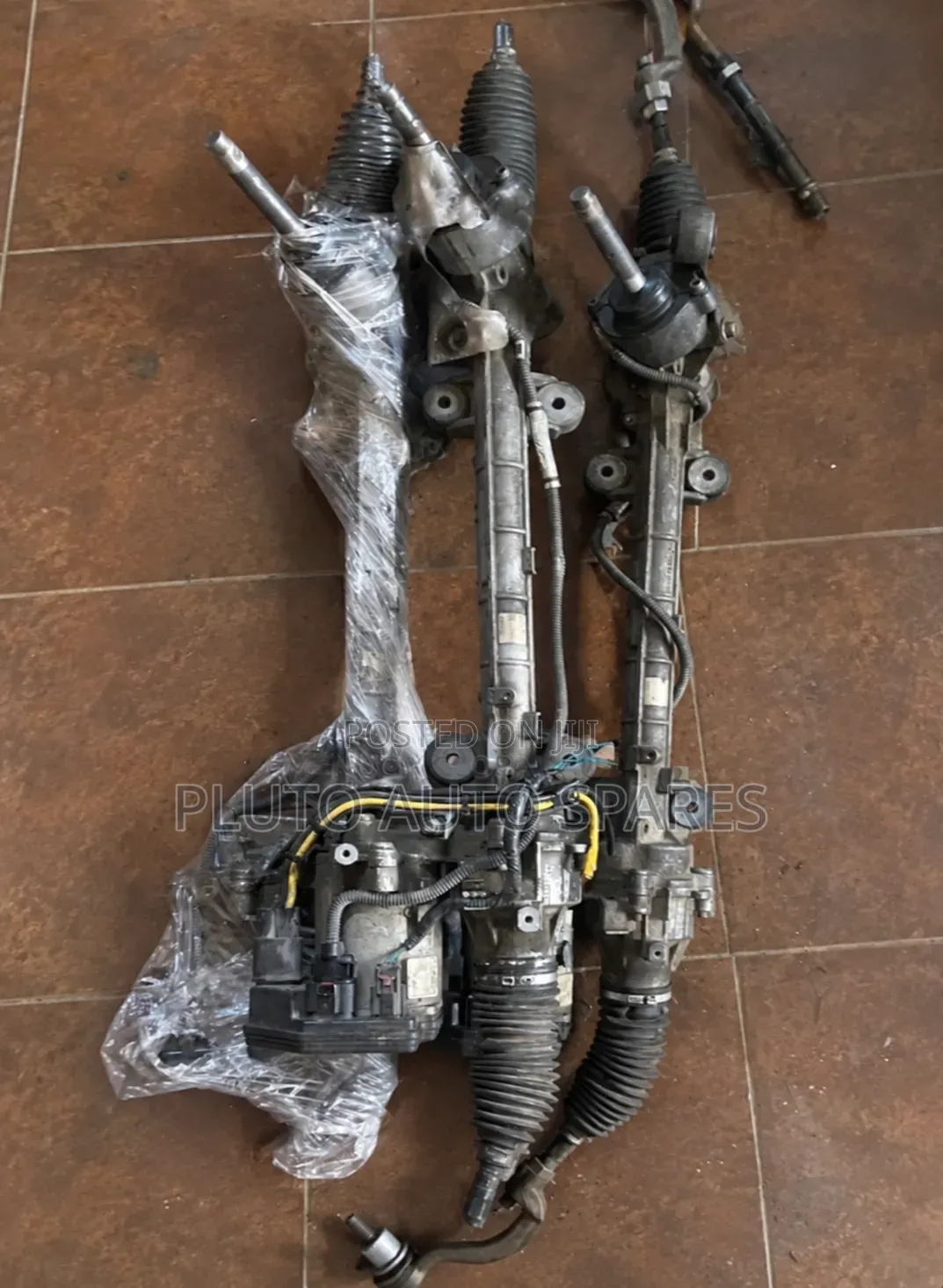 Range Rover Velar Fairly Used Steering Rack First Grade Tokunbo