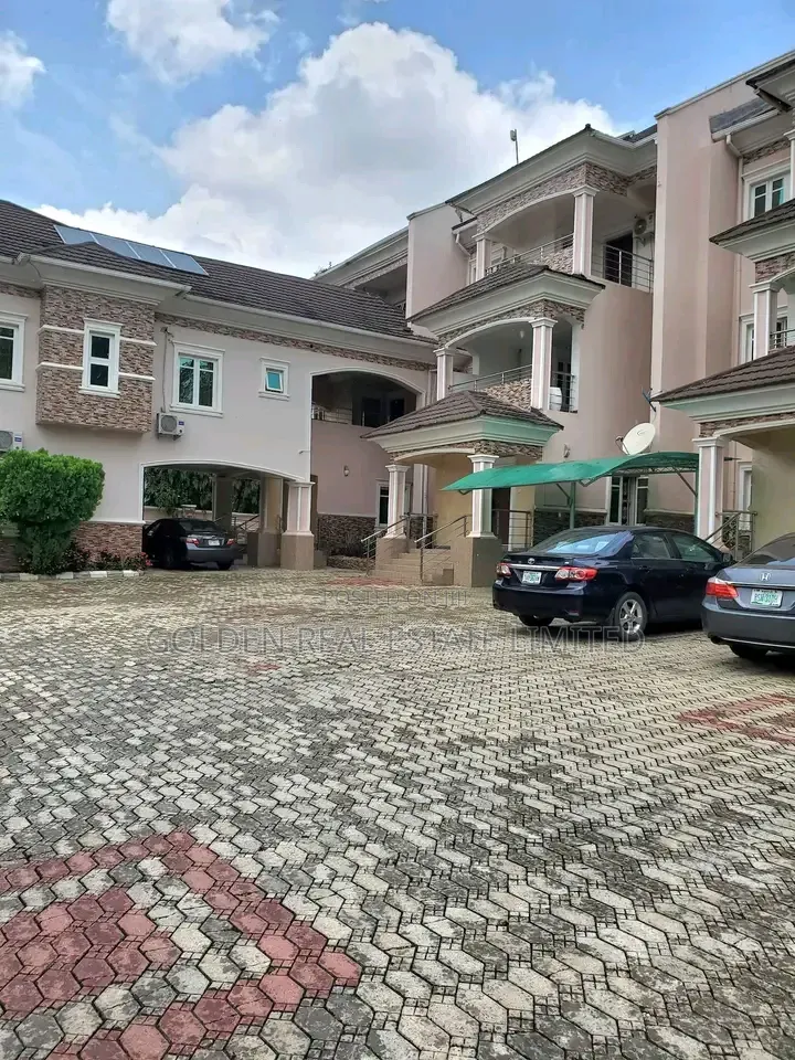 6bdrm Duplex in Katampe Extension for rent