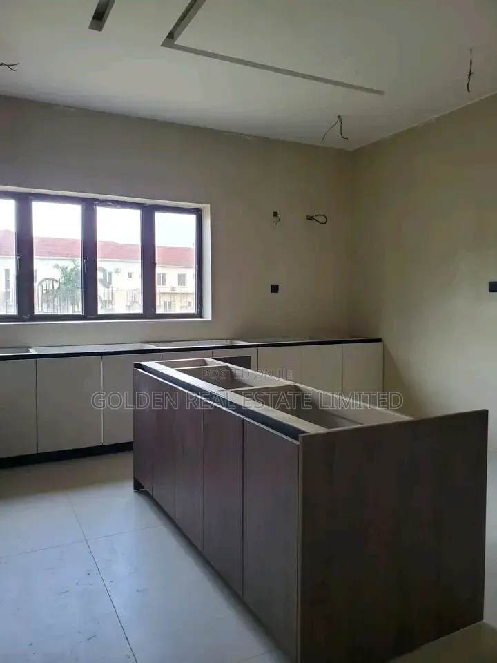 5bdrm Duplex in Katampe Extension for sale