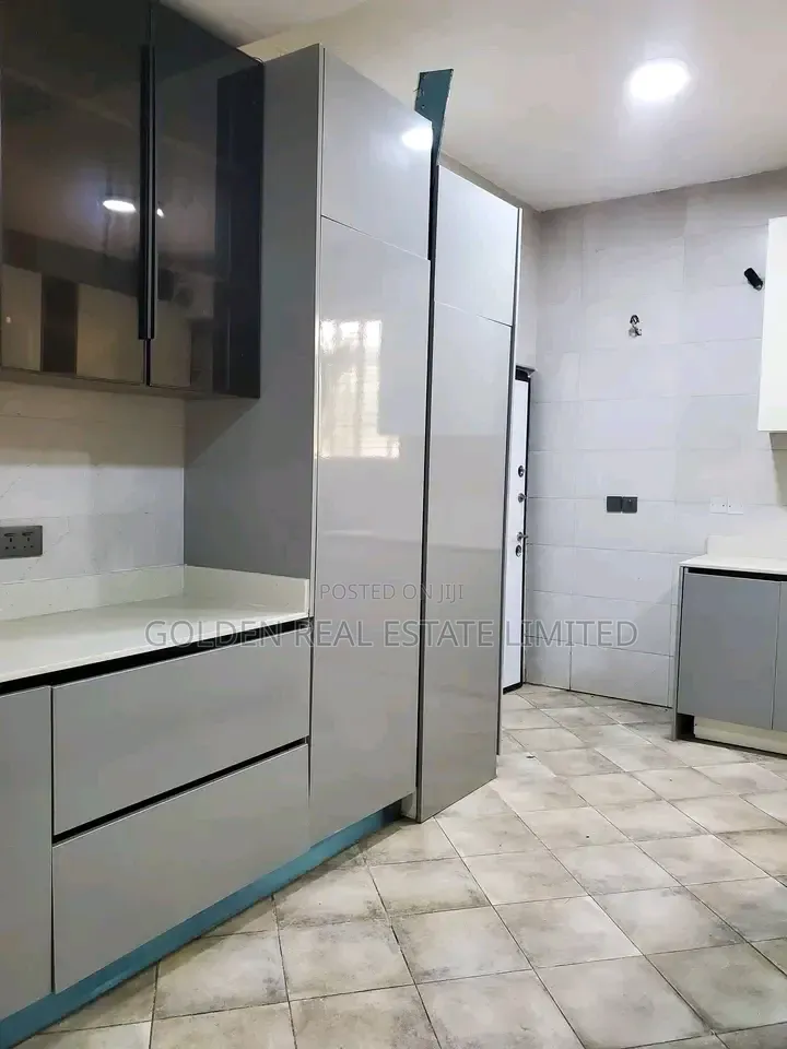 4bdrm Duplex in Katampe Extension for rent