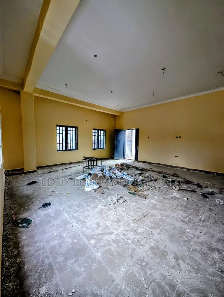 Spacious Warehouse for Office Space for Rent in Uyo