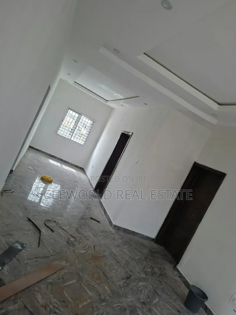 3bdrm Apartment in Progressive Estate, Akala Express for rent