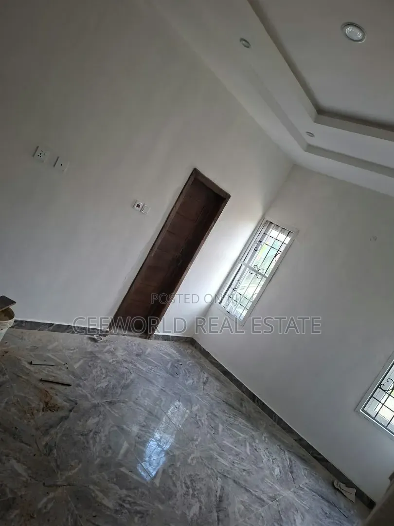 3bdrm Apartment in Progressive Estate, Akala Express for rent