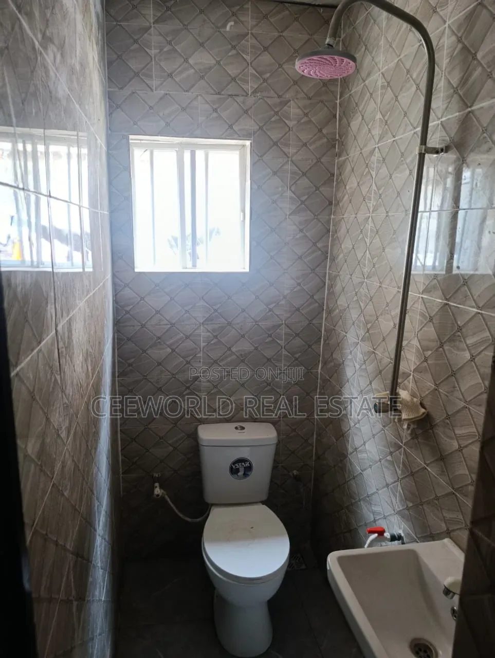 1bdrm Apartment in Oke Itunu Mokola, Adamasingba for rent