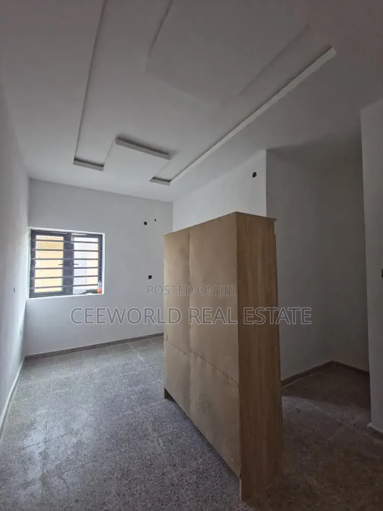 2bdrm Apartment in Joy Close ( Abbey, Akala Express for rent