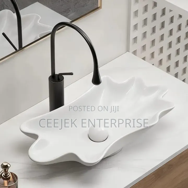 Morden Contertop Wash Basin With Mixer Tap