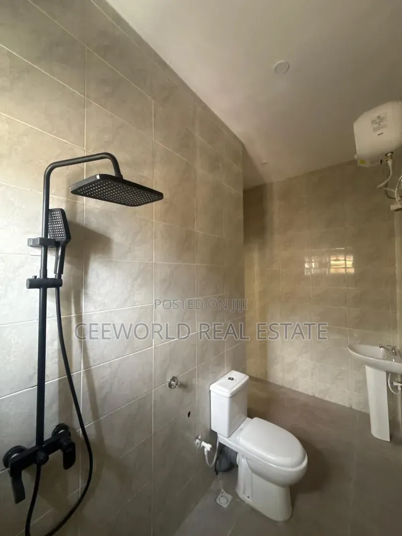 5bdrm Duplex in Kolapo Ishola Gra, Akobo for sale