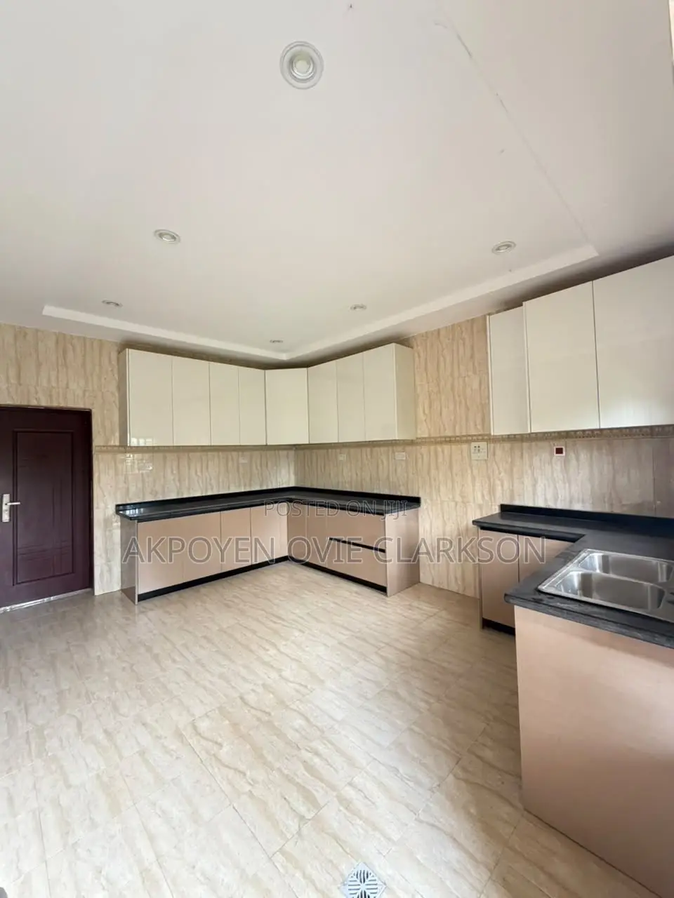 3bdrm Apartment in Jabi for rent