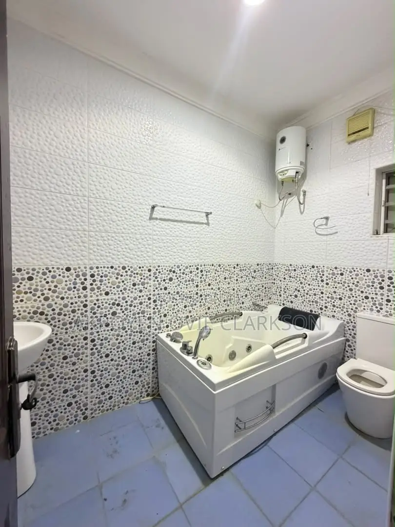 6bdrm Duplex in Katampe (Main) for rent