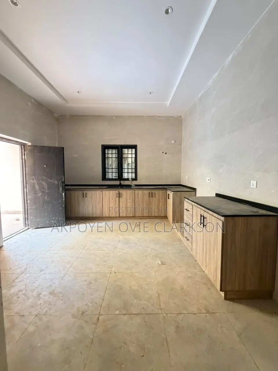 4bdrm Townhouse / Terrace in Kaura for rent