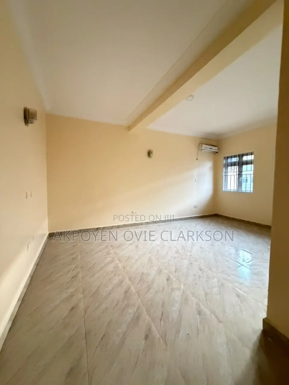 4bdrm Townhouse / Terrace in Wuye for rent