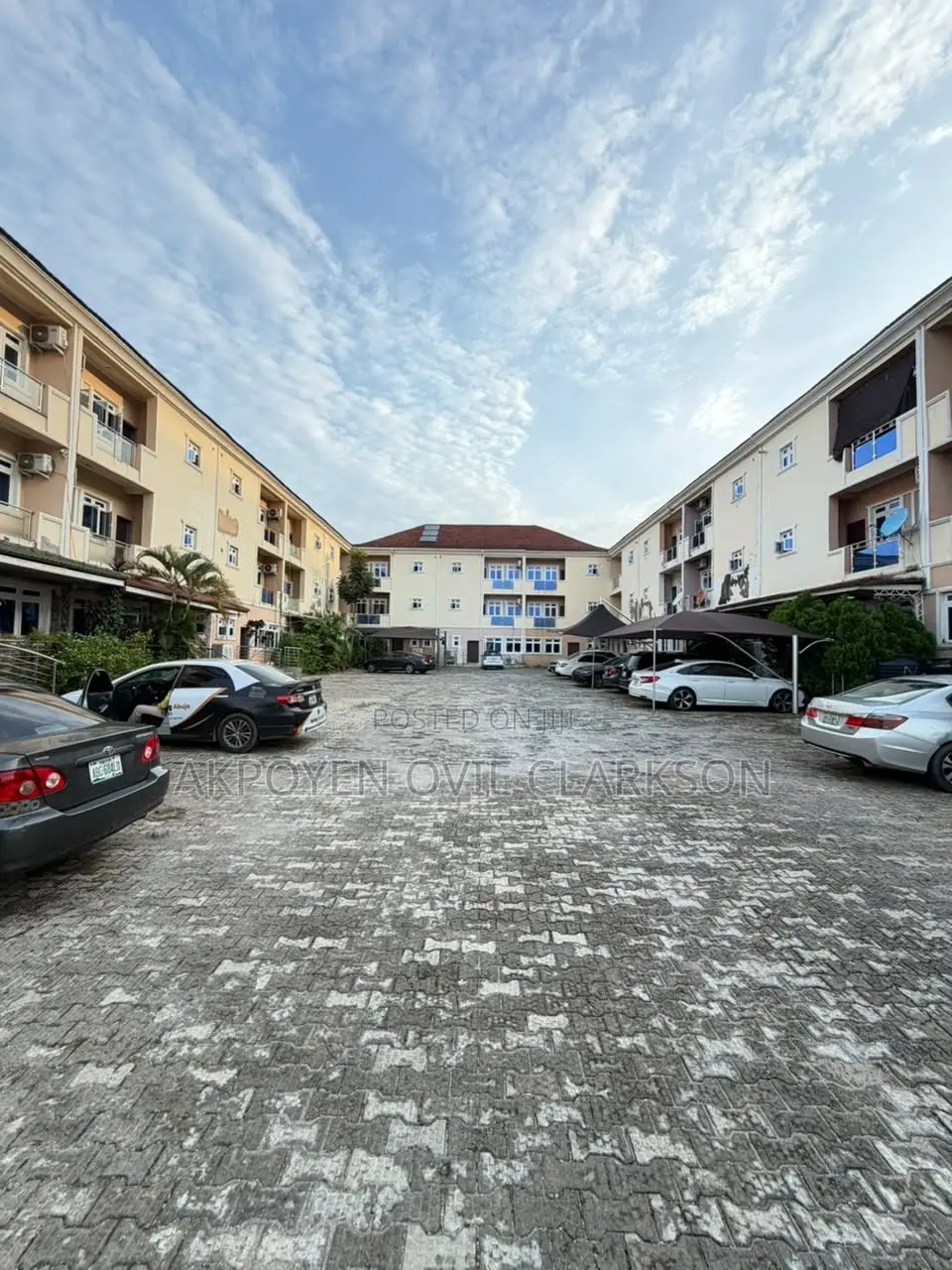 4bdrm Townhouse / Terrace in Wuye for rent