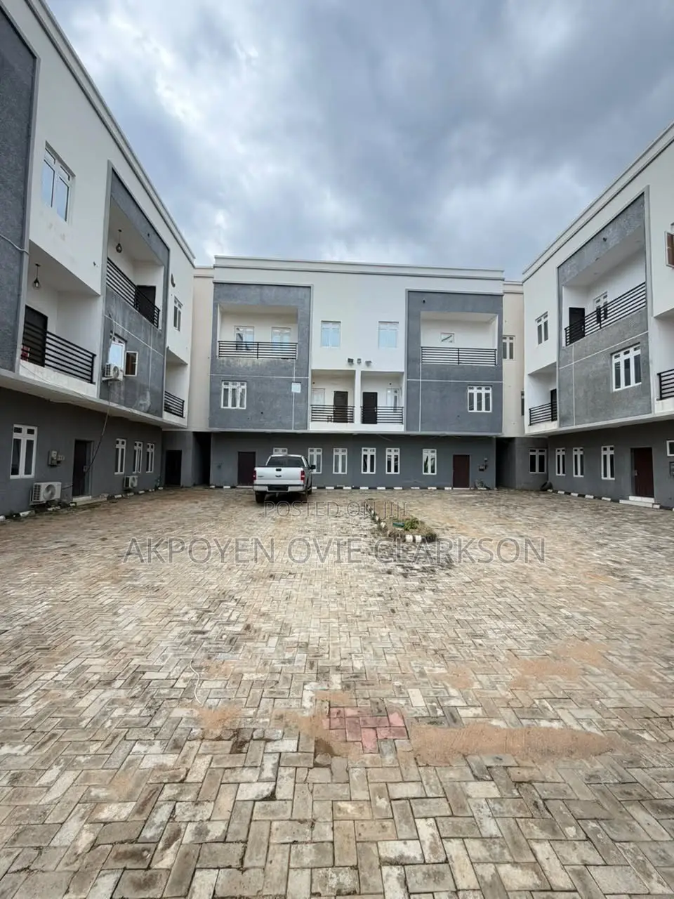 4bdrm Townhouse / Terrace in Life Camp for rent