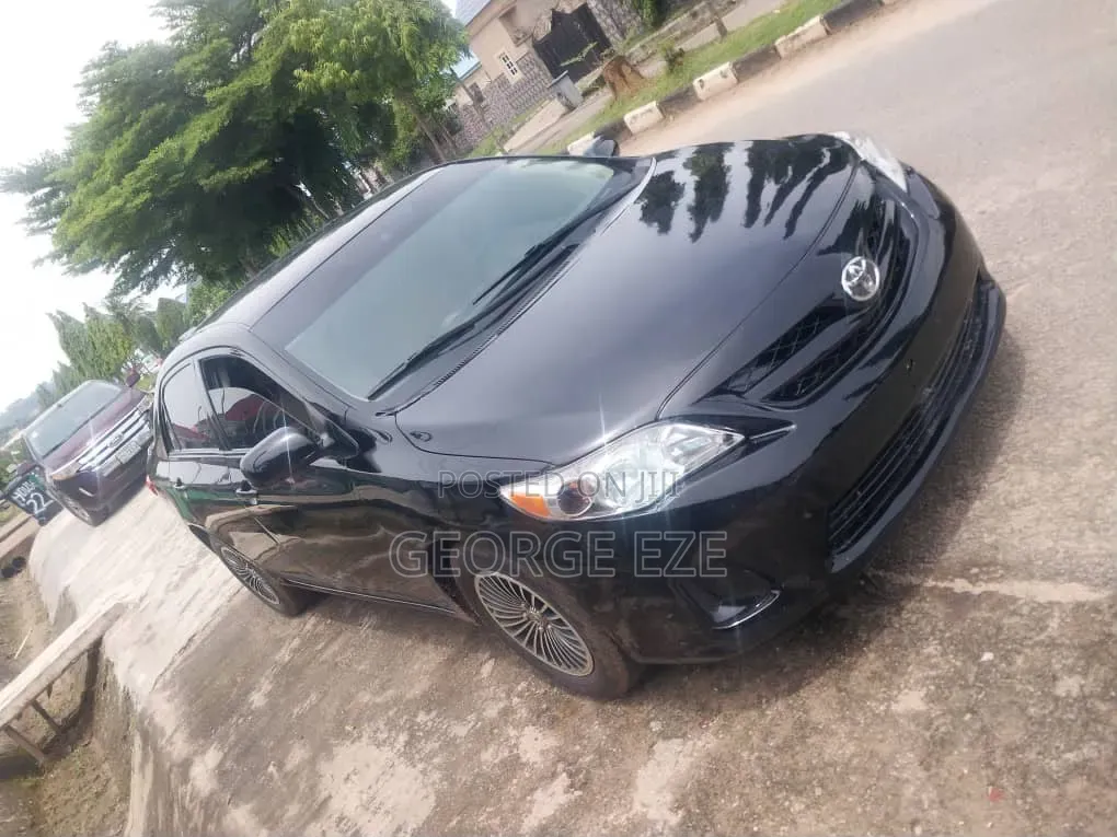 Toyota Corolla 2012 Black