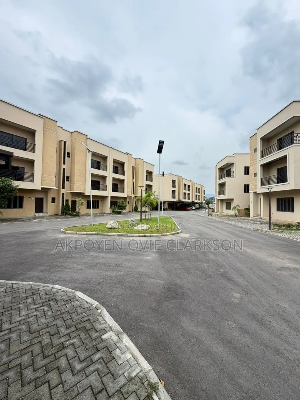 5bdrm Duplex in Jahi for rent