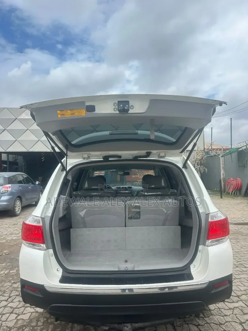 Toyota Highlander 2012 White