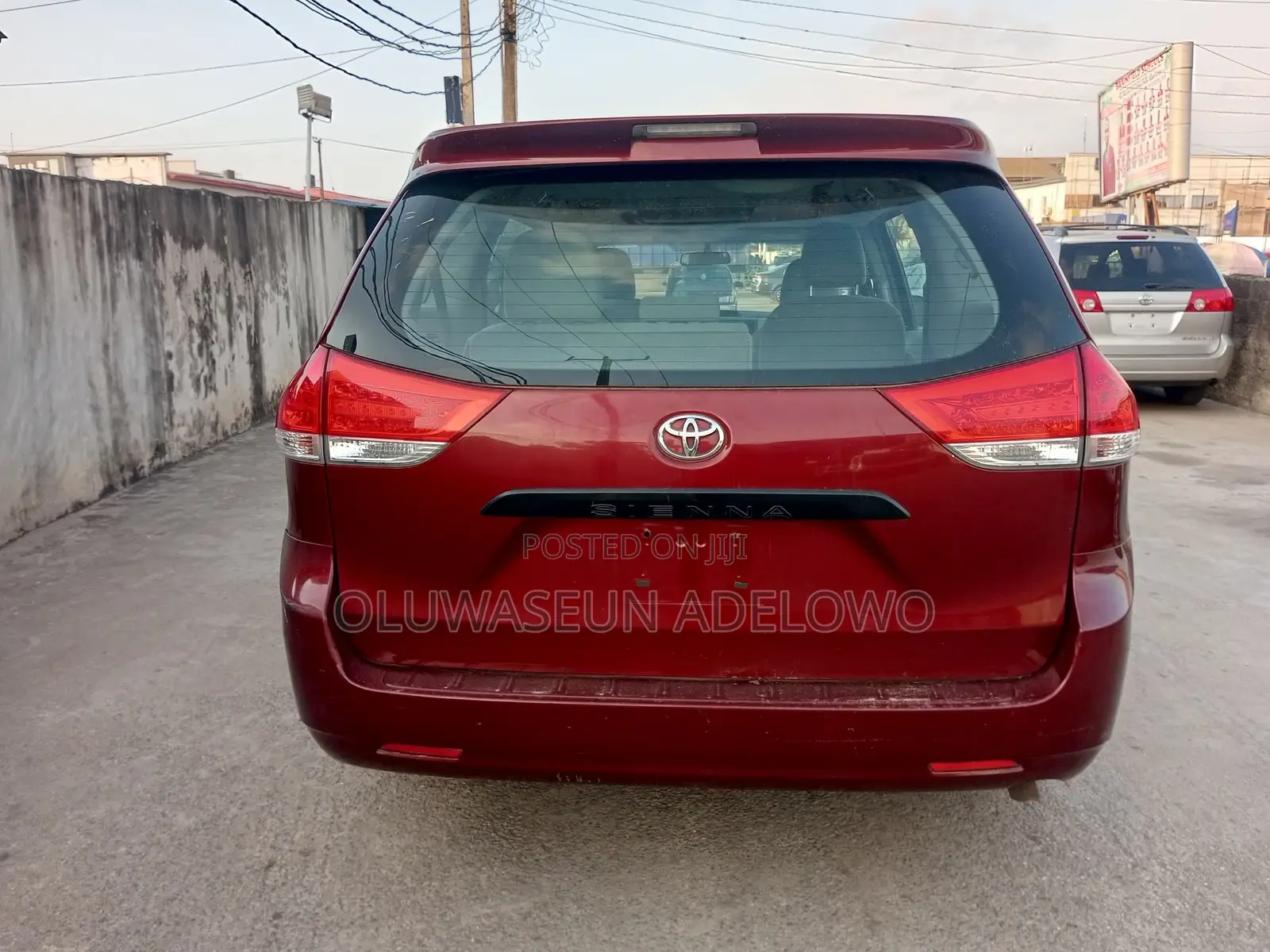 Toyota Sienna LE 7-Passenger 4dr Minivan AWD (3.5L 6cyl 6A) 2014 Red