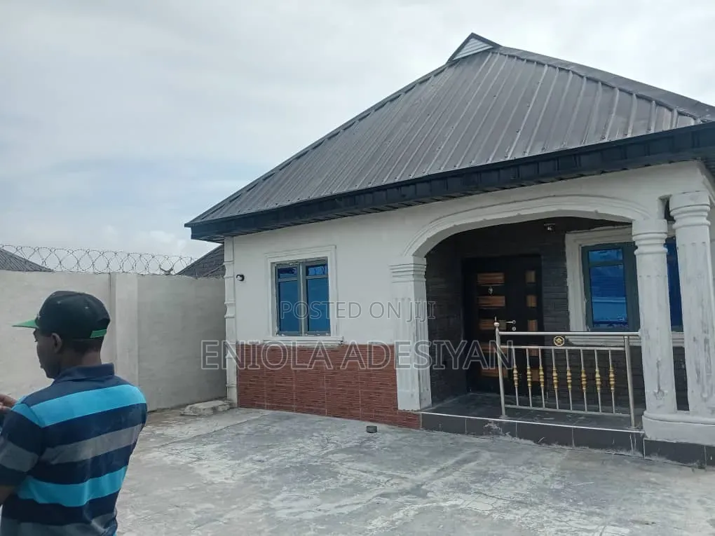 Furnished Mini Flat in Gorpa Estate, Igbogbo for rent