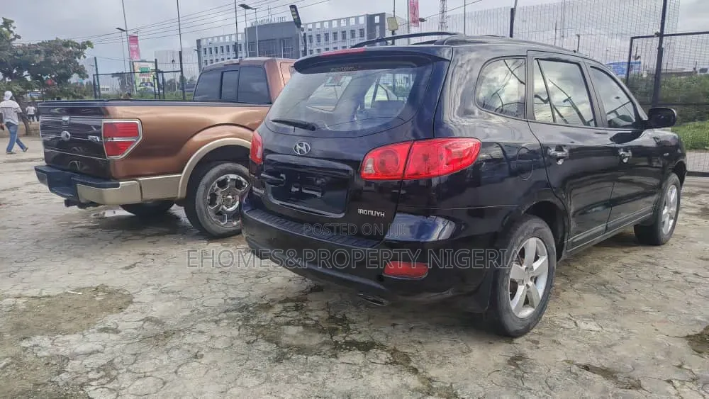 Hyundai Santa Fe 2008 Black