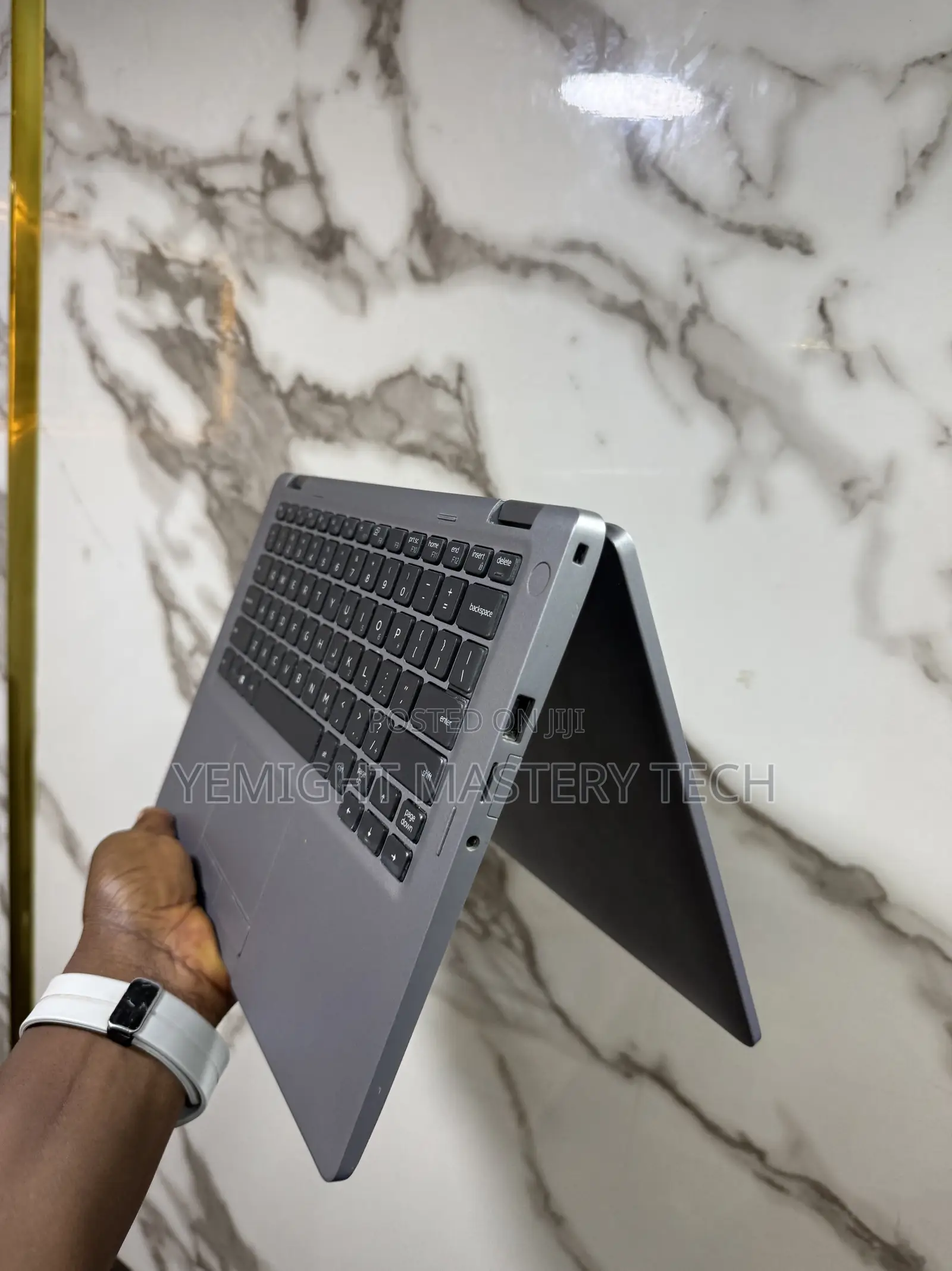 Laptop Dell Latitude 5310 2-in-1 16GB Intel Core i7 SSD 256GB