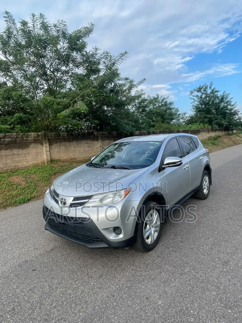 Toyota RAV4 LE 4dr SUV AWD (2.5L 4cyl 6A) 2015 Silver