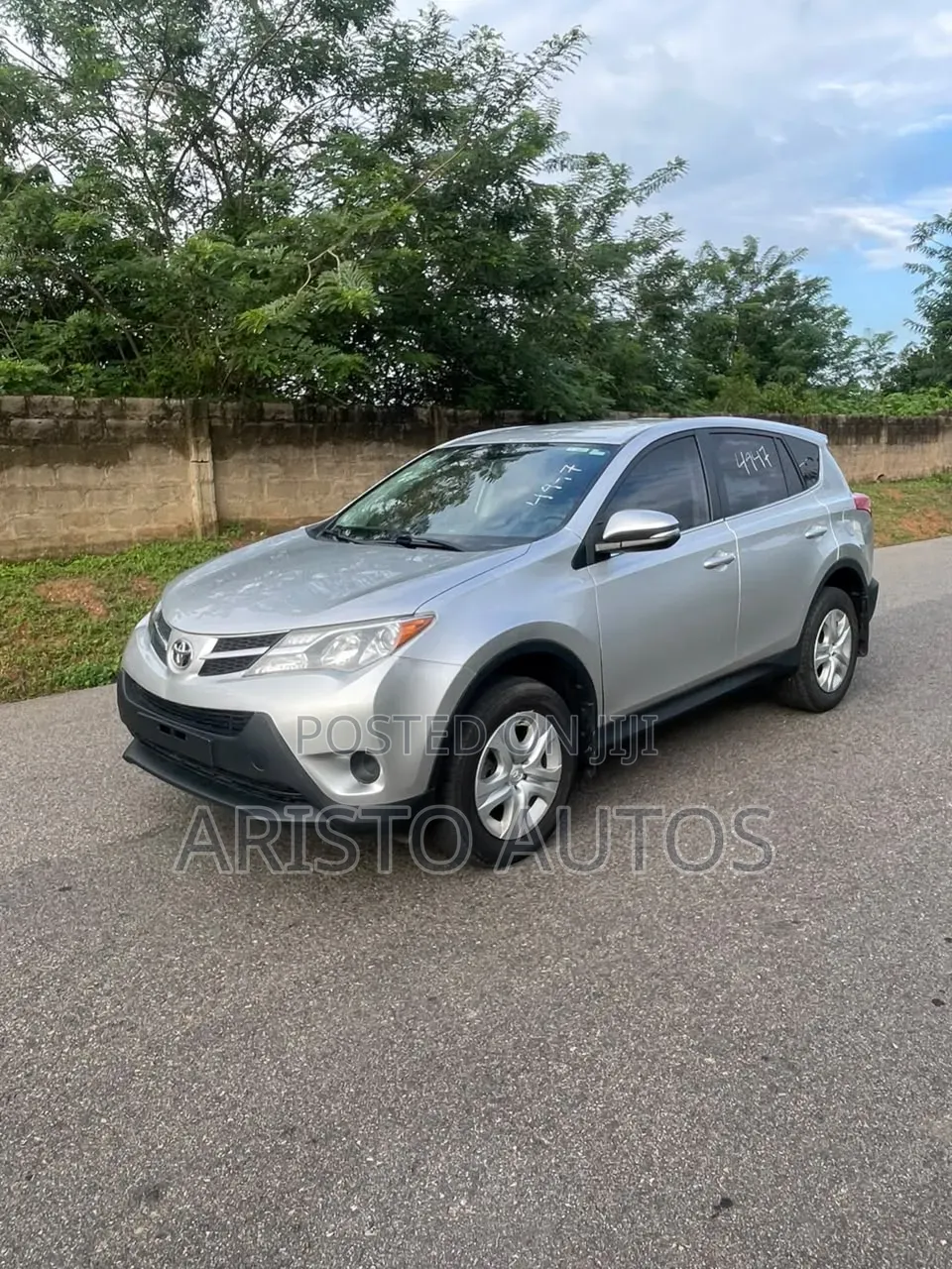 Toyota RAV4 LE 4dr SUV AWD (2.5L 4cyl 6A) 2015 Silver