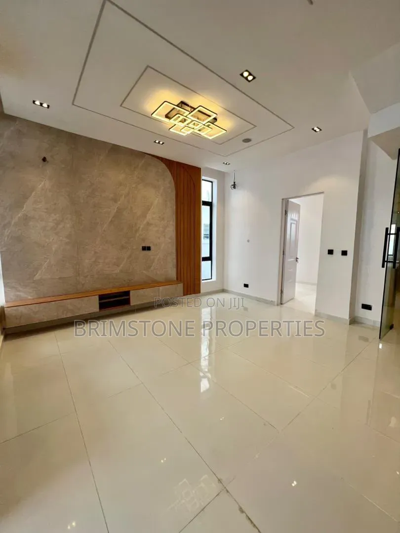 Furnished 4bdrm Duplex in Ikota for sale