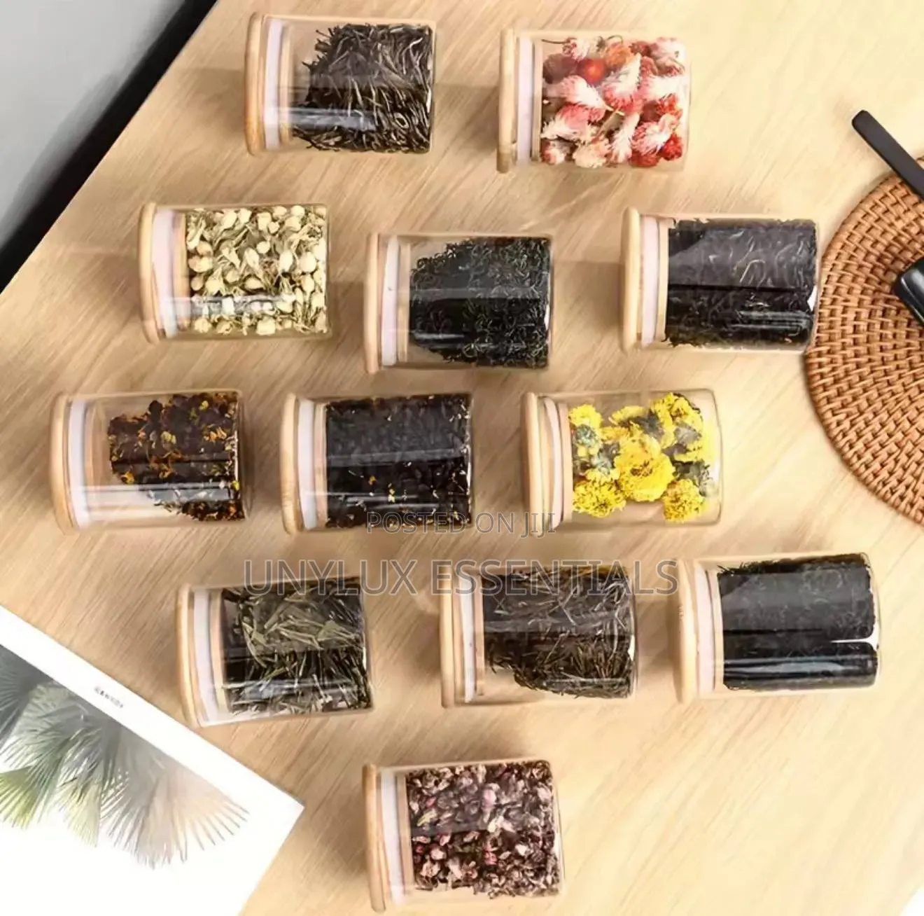 12Pcs Glass Spice Jars With Bamboo Lid