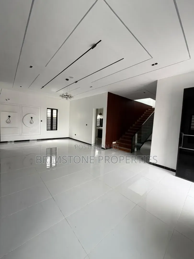 Furnished 4bdrm Duplex in VGC / Ajah for sale