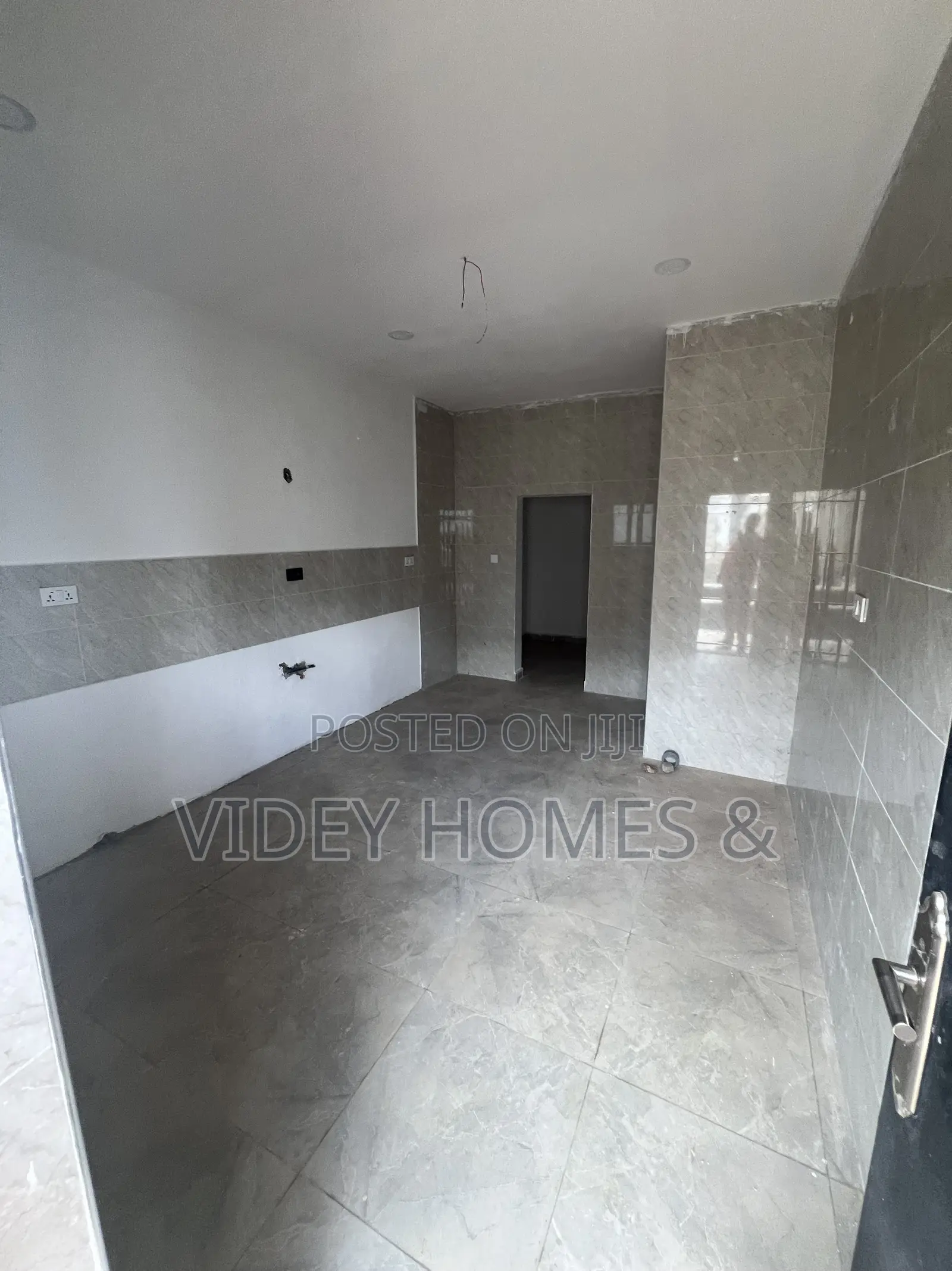 3bdrm Block of Flats in Dme Estate, Lokogoma for sale