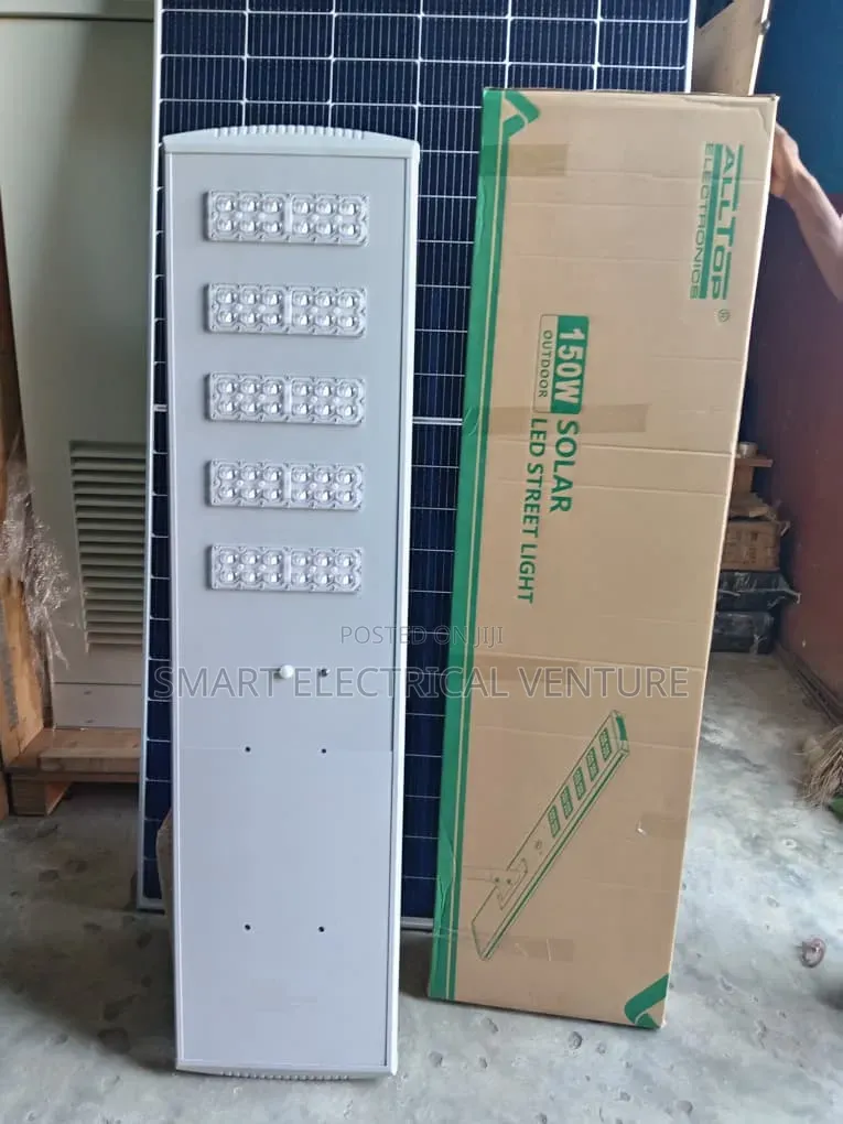 150w 5eye All in One Solar Street Light