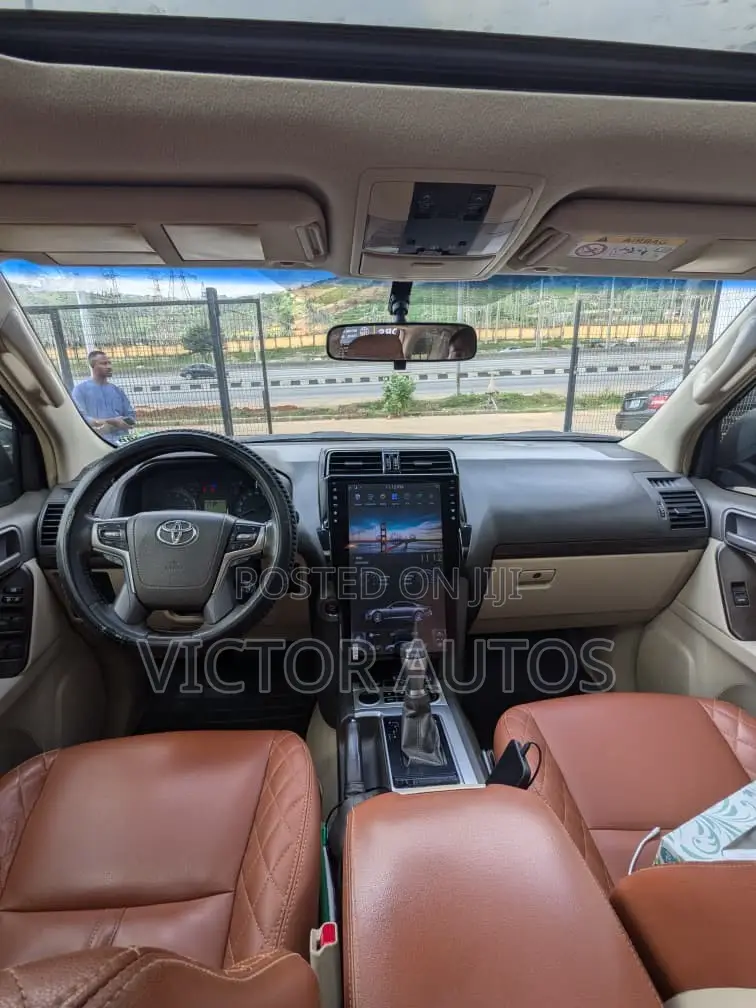 Toyota Land Cruiser Prado 4.0 2019 Black