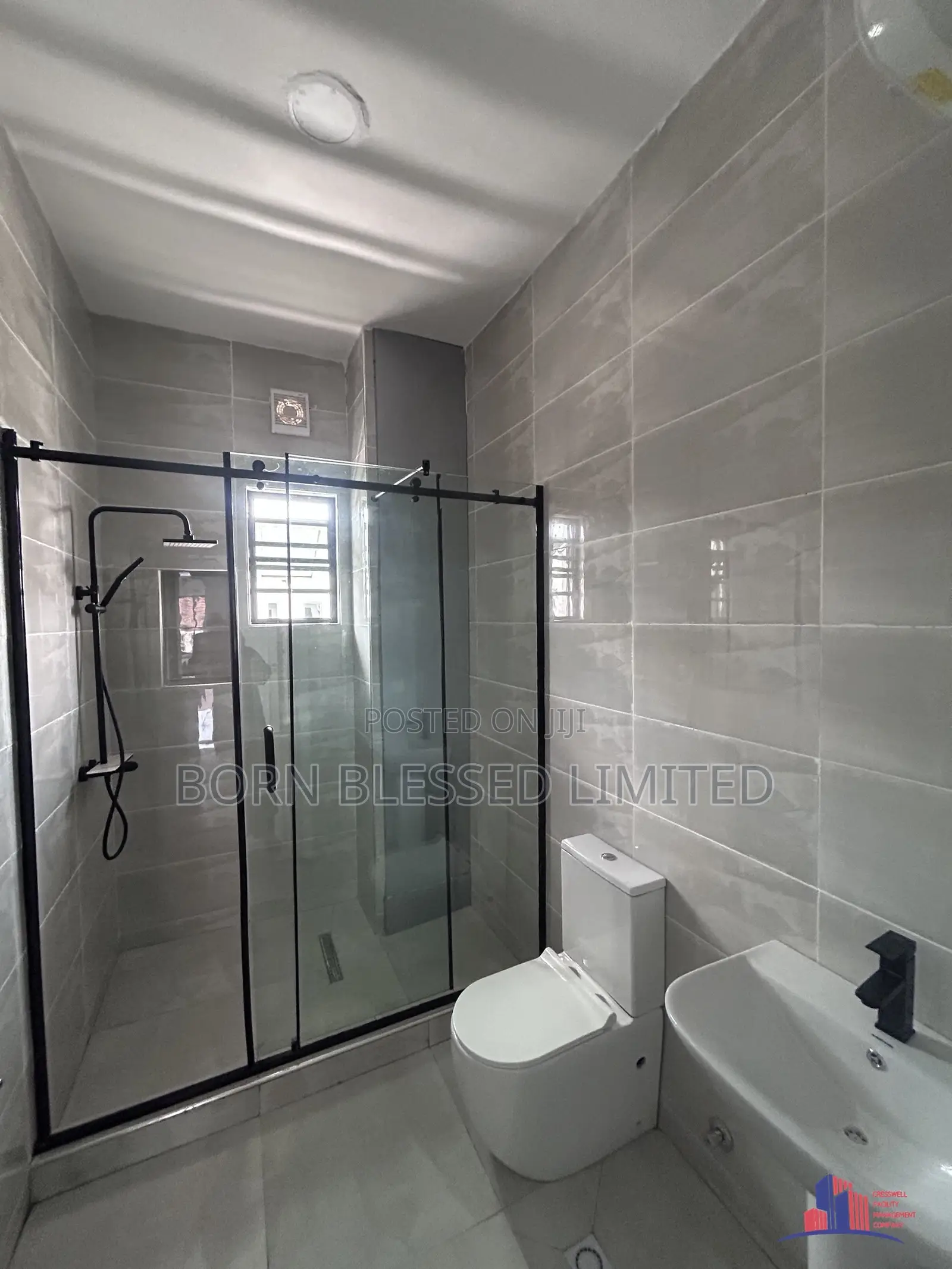 3bdrm Block of Flats in Victoria Island for rent