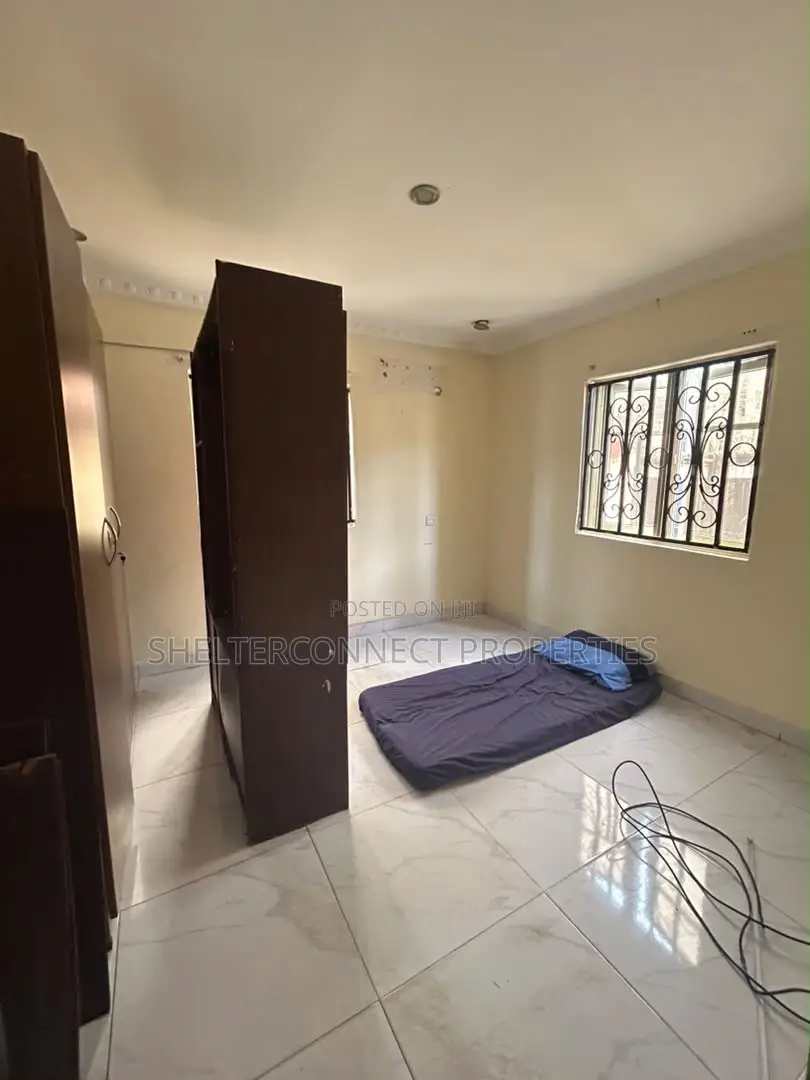 3bdrm Apartment in Lekki Phase 1 for rent
