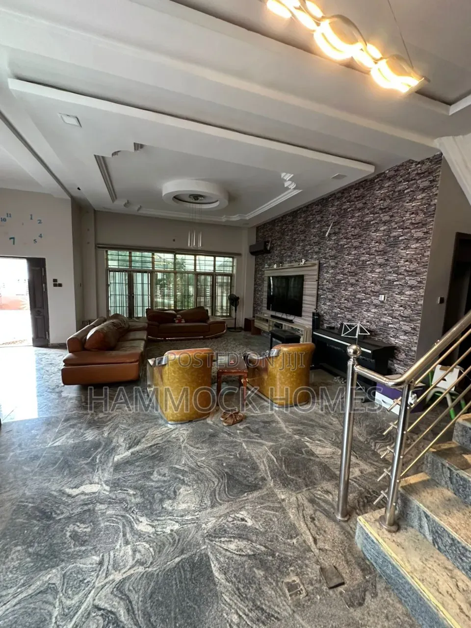Furnished 5bdrm Duplex in Aerodrome Gra, Samonda for rent