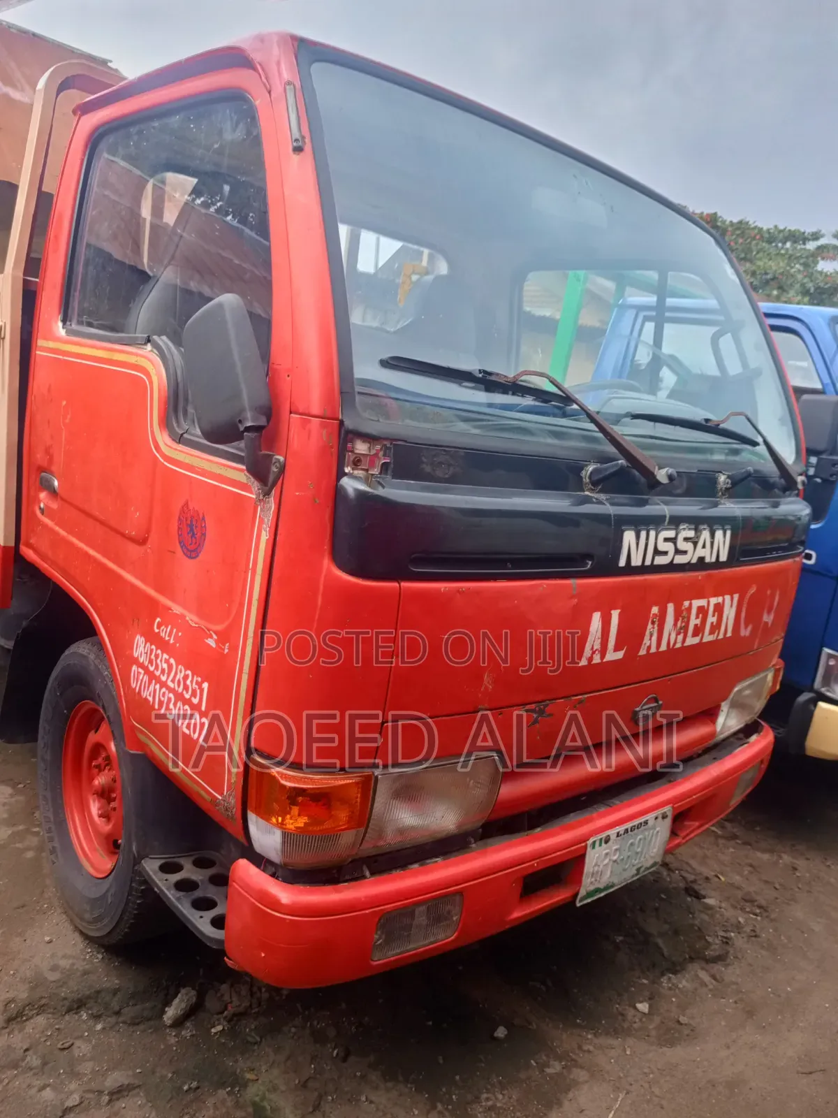 Nissan Cabstar 1999 Red