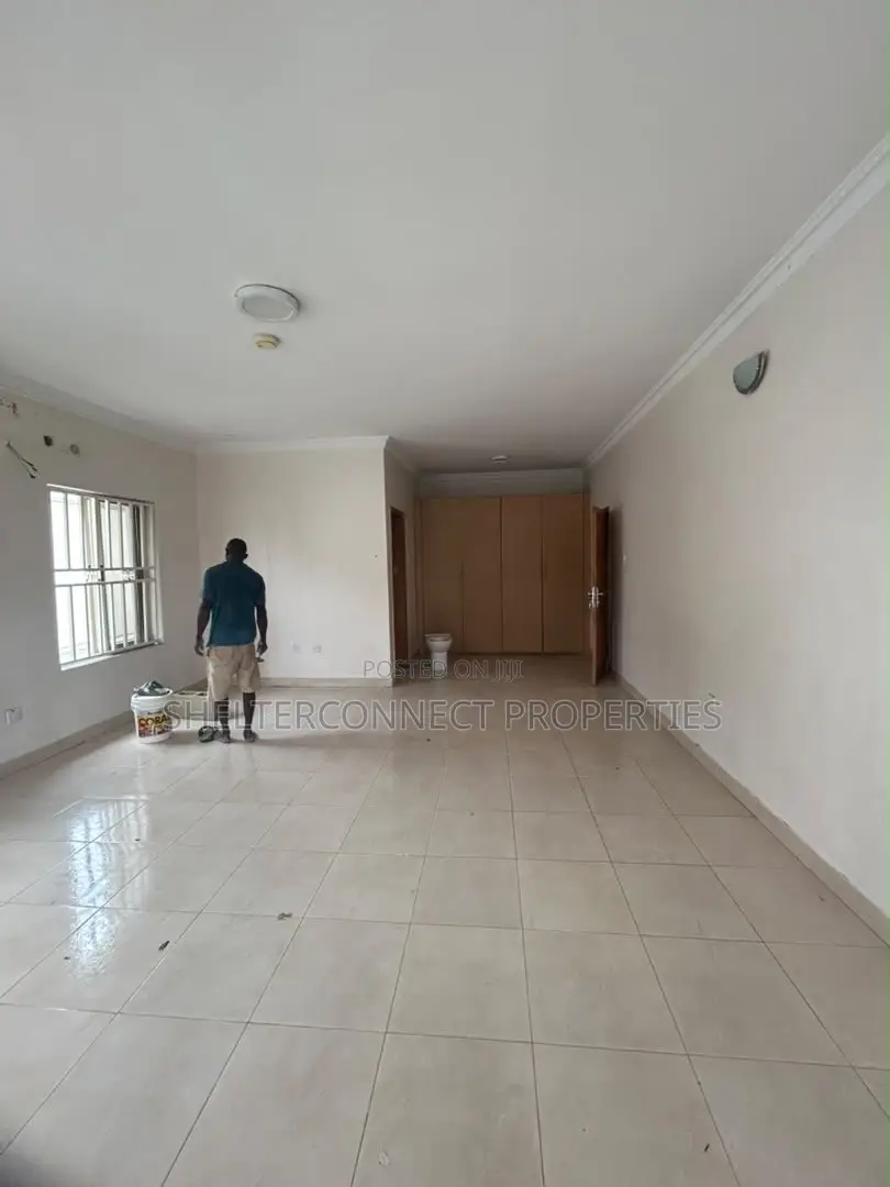5bdrm Duplex in Lekki Phase 1 for rent