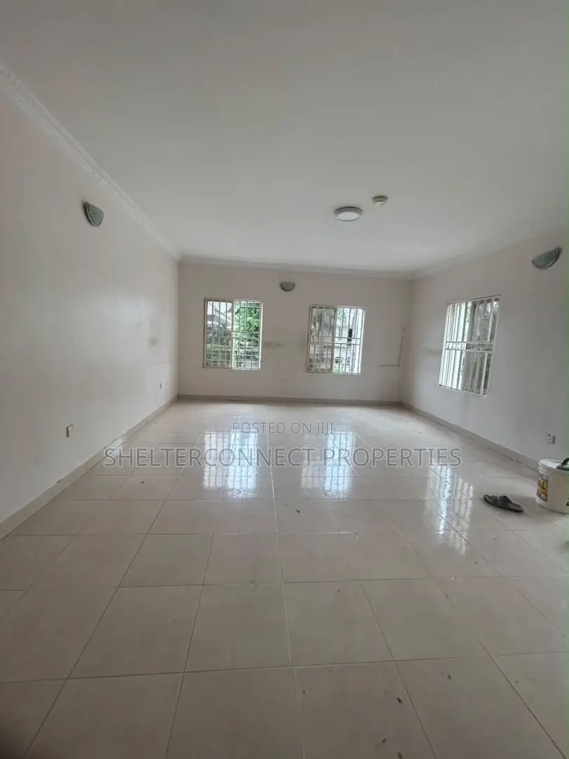 5bdrm Duplex in Lekki Phase 1 for rent