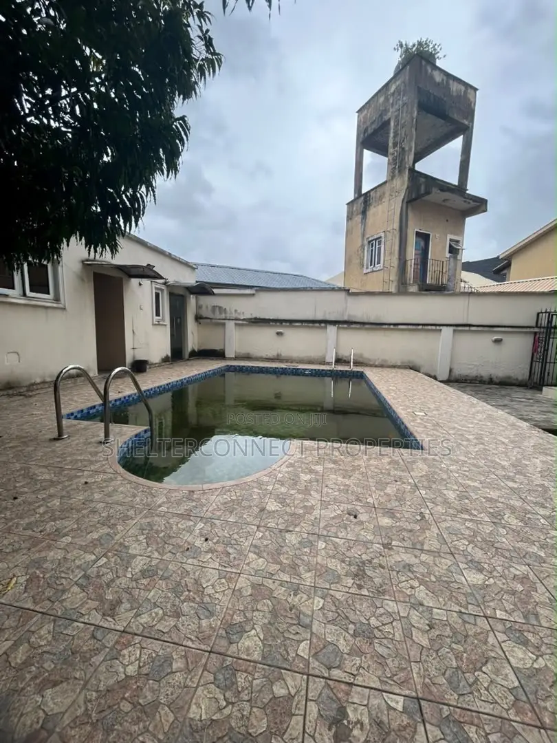 3bdrm Duplex in Lekki Phase 1 for rent