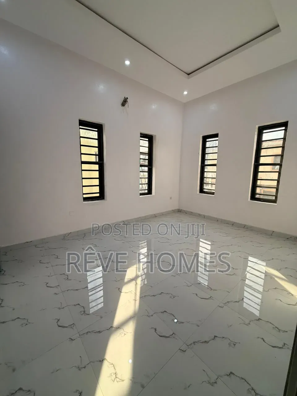 5bdrm Duplex in Ikeja GRA for rent