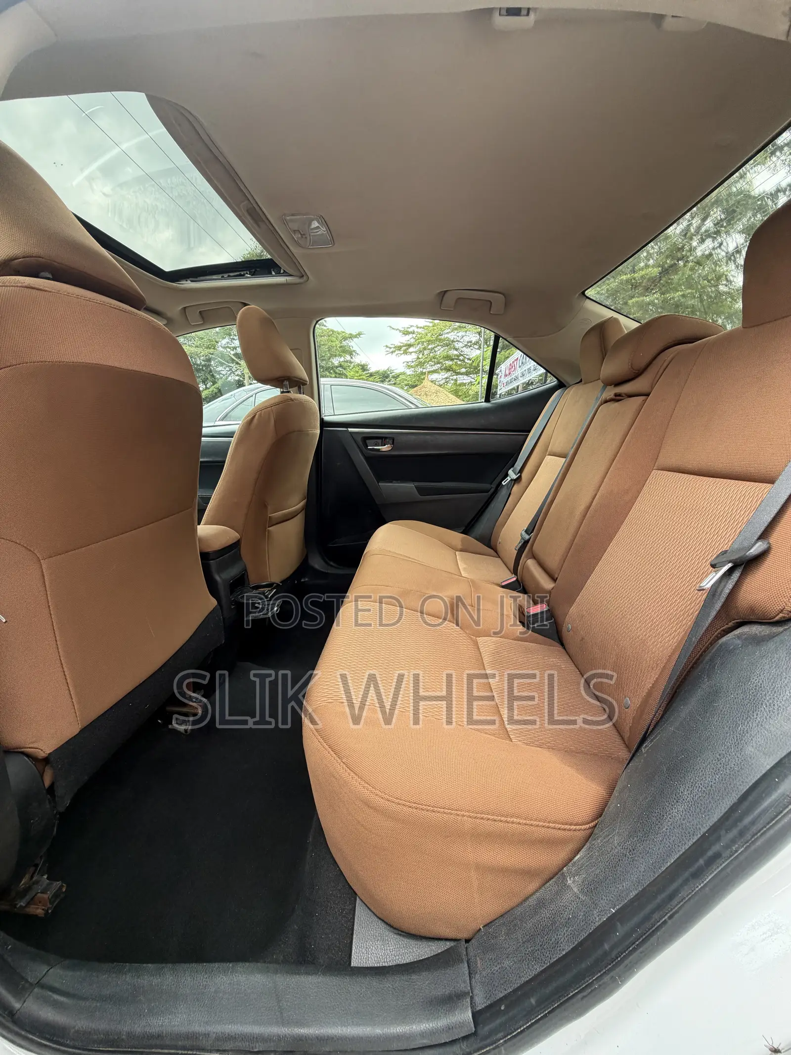 Toyota Corolla L 4dr Sedan (1.8L 4cyl 4A) 2015 White