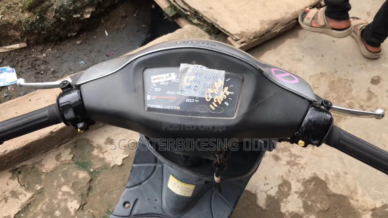Suzuki Bike 2023 Gray