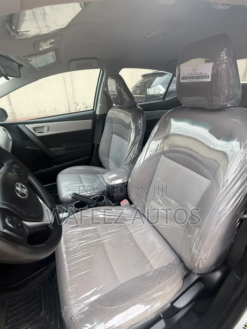 Toyota Corolla LE 4dr Sedan (1.8L 4cyl CVT) 2017 Silver