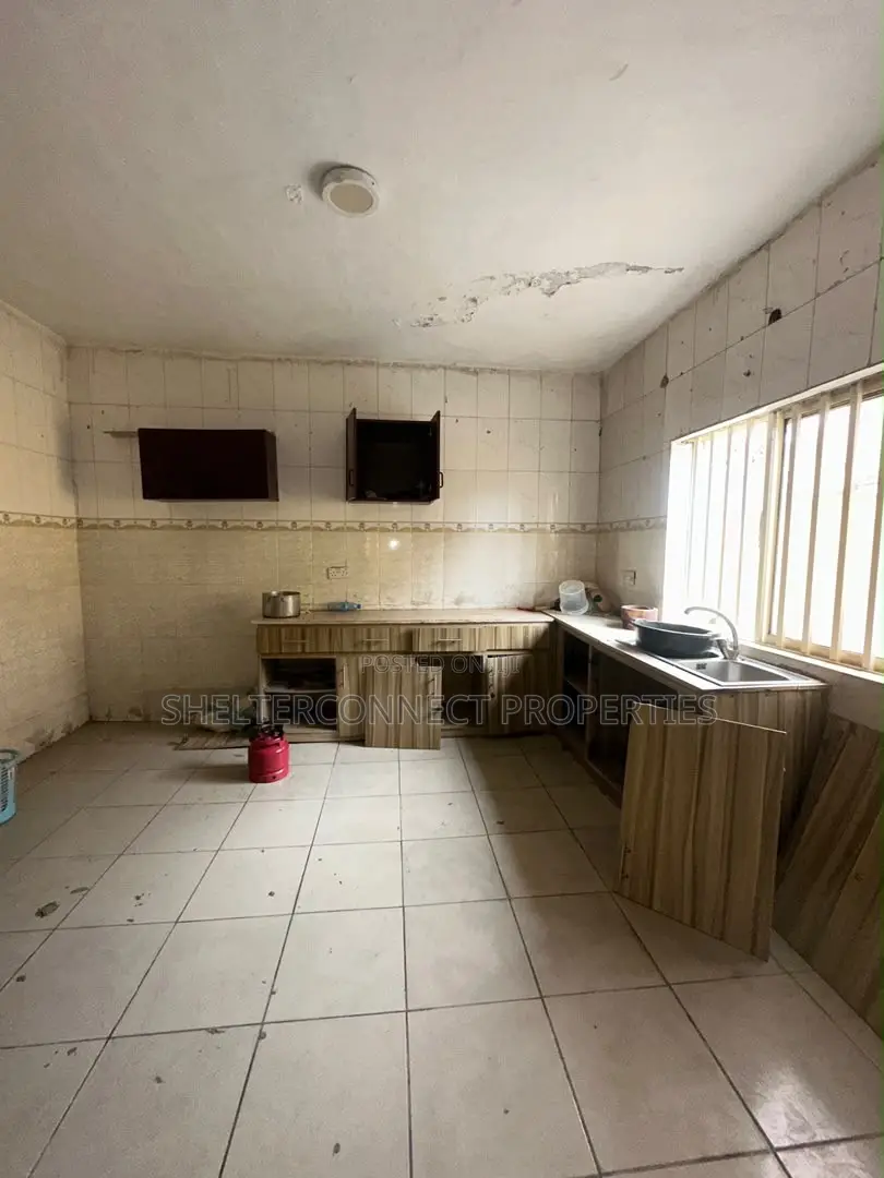 4bdrm Duplex in Lekki Phase 1 for rent