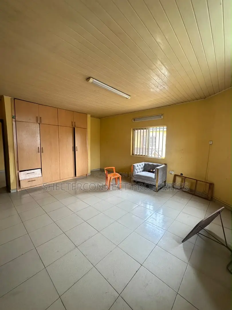 4bdrm Duplex in Lekki Phase 1 for rent