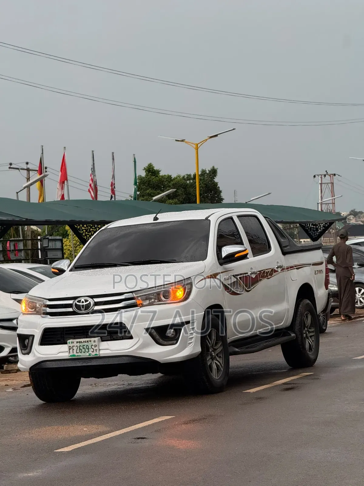 Toyota Hilux 2013 White