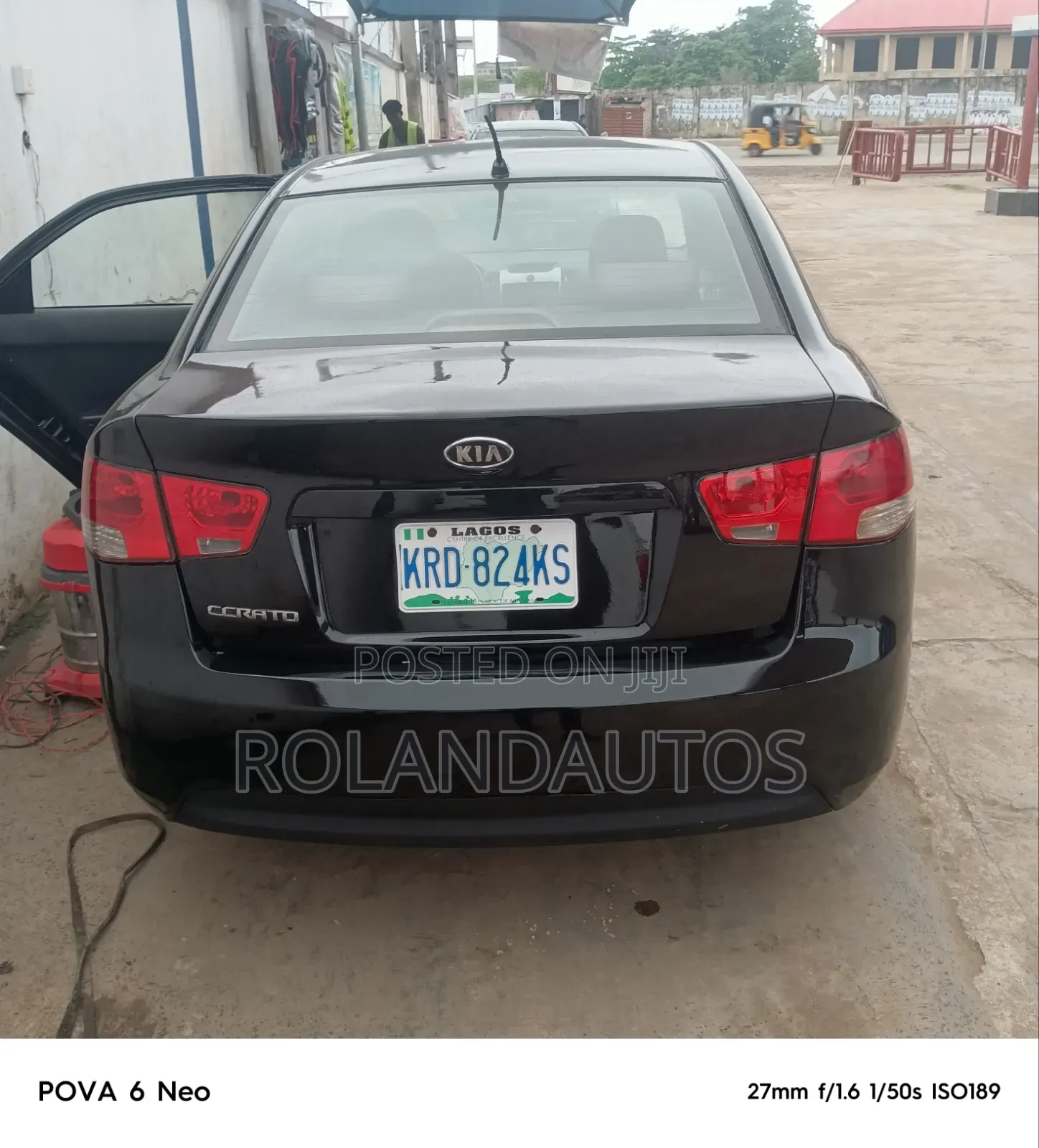 Kia Cerato 2011 Black